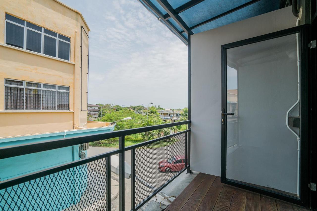 Paly Hotel 셈포르나 외부 사진