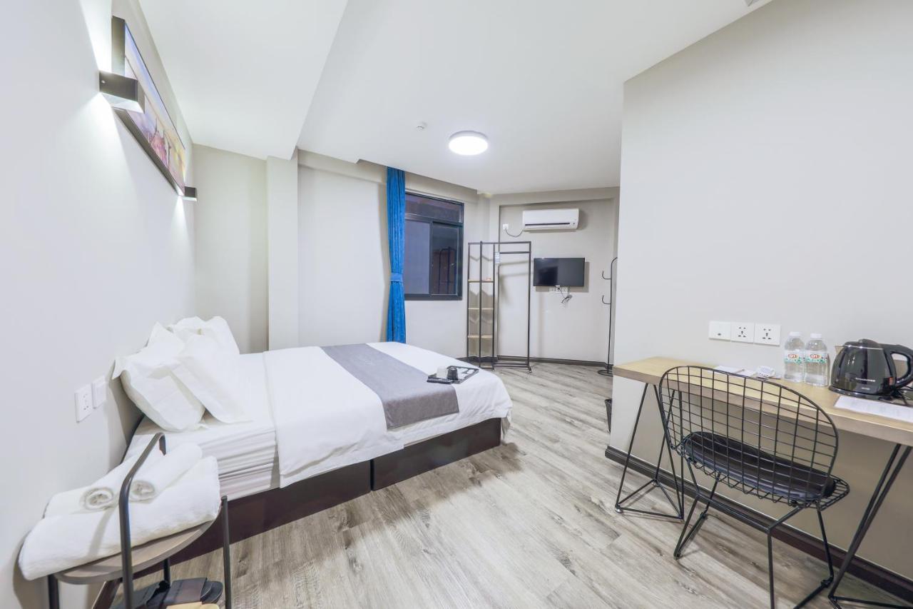 Paly Hotel 셈포르나 외부 사진